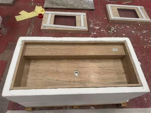 Florida Għoli-Tmiem Custom Home Stone Order Tlesti Kontroll Finali tal-Kwalità